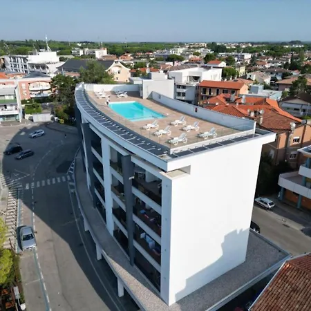 Stunning Flat With Rooftop Pool And Terrace Apartmán Bibione